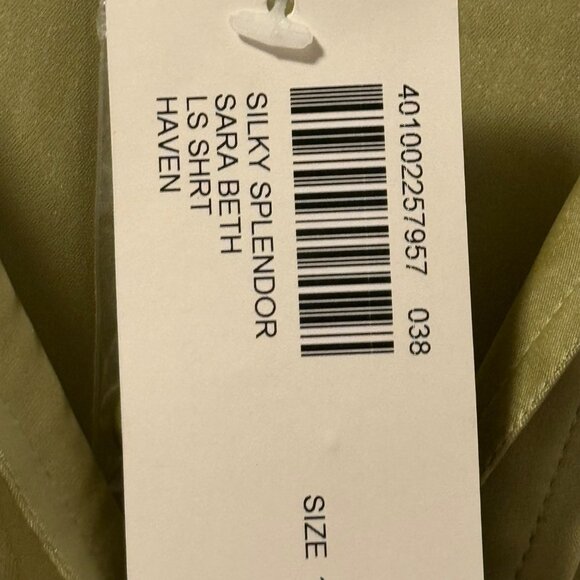 Chicos Silky Splendor Sara Beth Long Sleeve Shirt Haven Size M Blouse. NWT - Picture 4 of 12